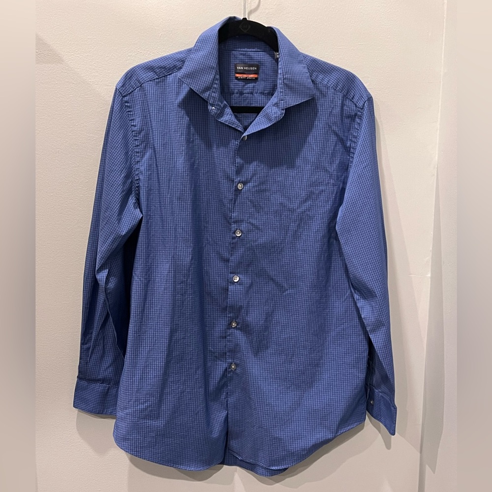 Van Heusen Men’s Dress Shirt, size L, slim fit